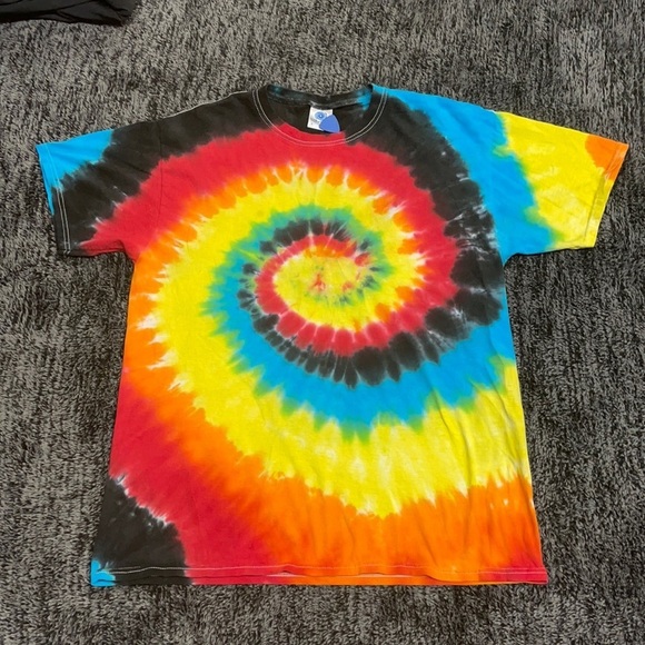 colortone Other - Multicolored tie dye shirt
